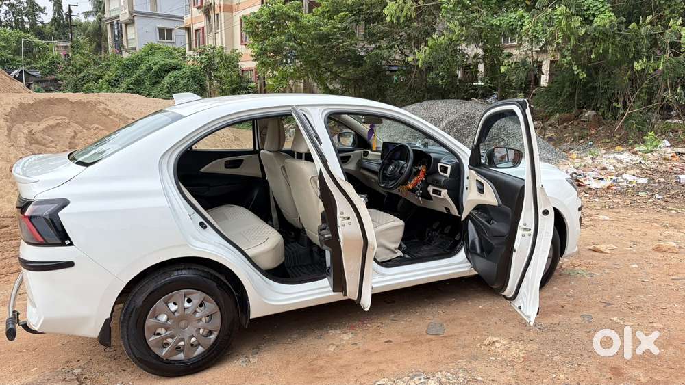 Maruti Suzuki Swift Dzire 1.2 Lxi (o), 2026, Petrol