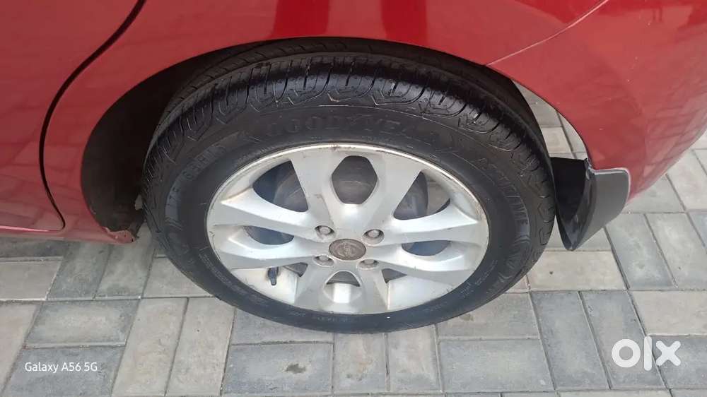 New Battery New Tyre New Suspenser Full Company Service Full Working