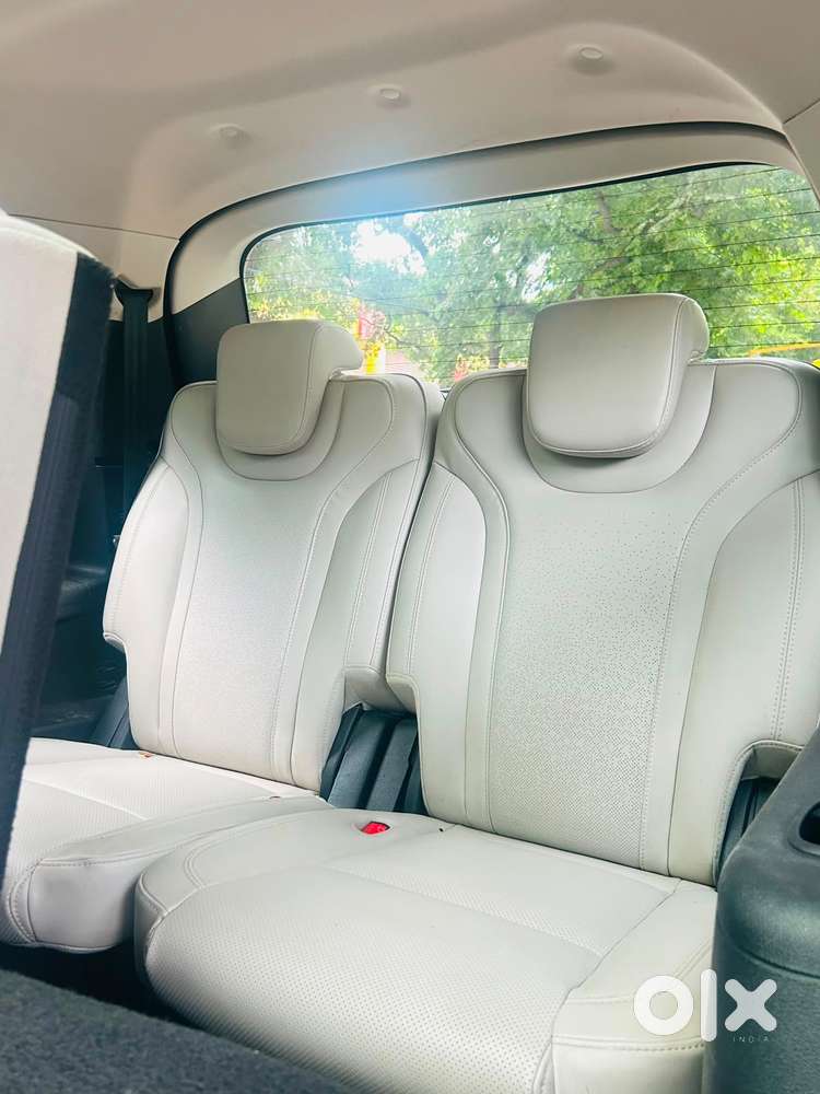 Mahindra Xuv700 2.2 Ax 7 Diesel At Str, 2022