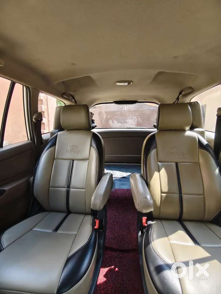 Toyota Innova 2015 Diesel Well Maintained And Excellent Condition