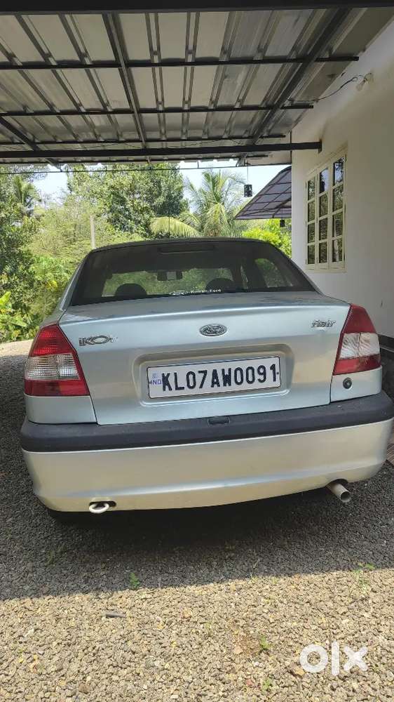 Ford Ikon 2005 Petrol