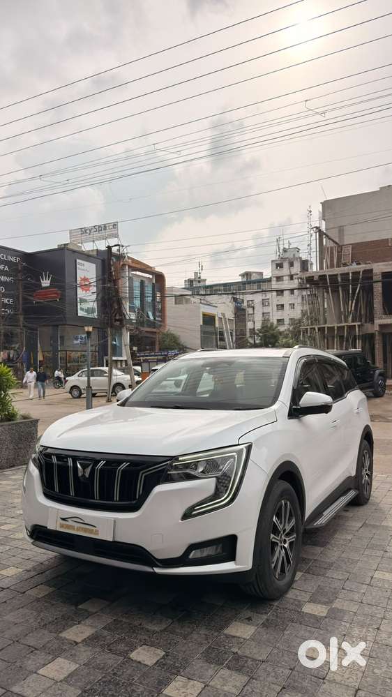 Mahindra Xuv700 2.2 Ax 7 Diesel Mt Luxury Pack Str, 2025, Diesel
