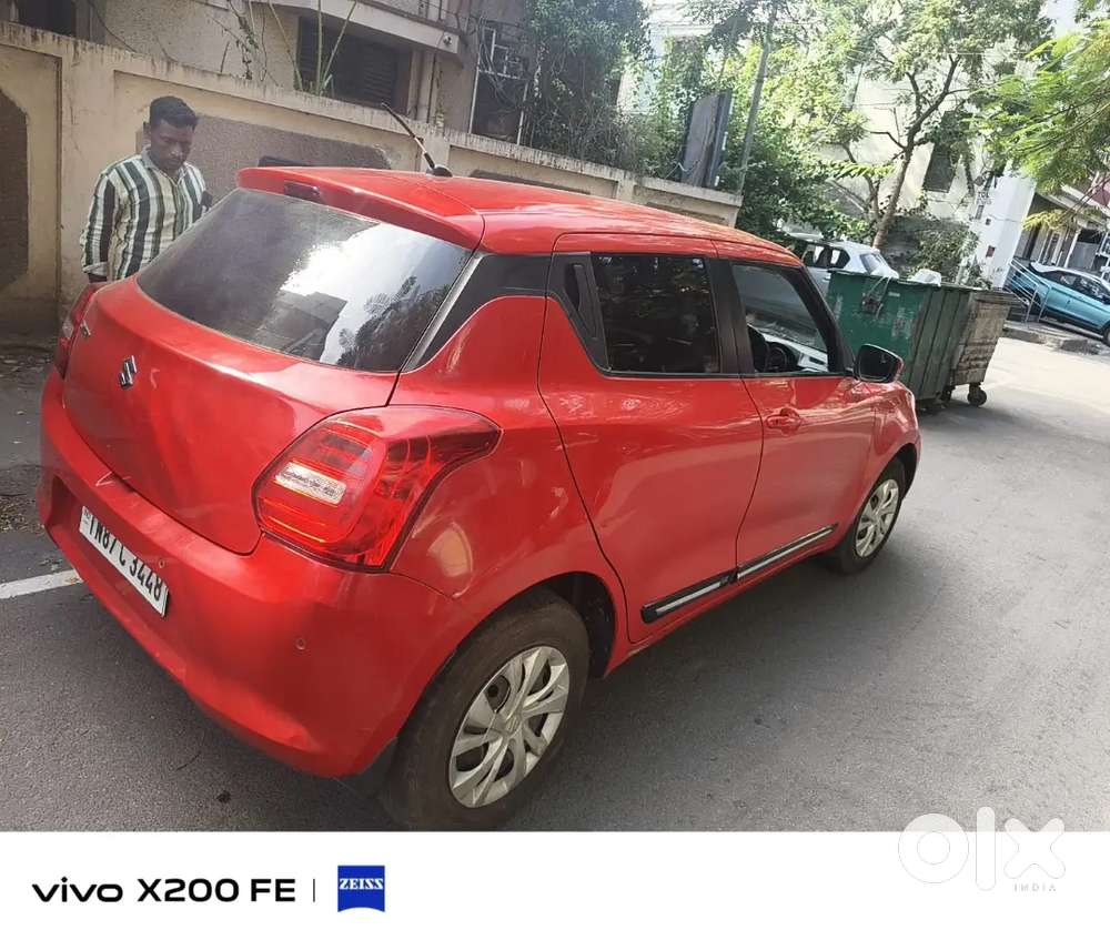 Maruti Suzuki Swift Vxi 2021