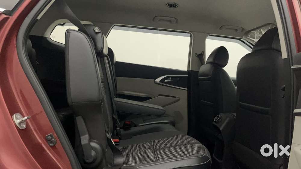 Kia Carens 1.5 Prestige Plus 7 Str Imt, 2023, Petrol