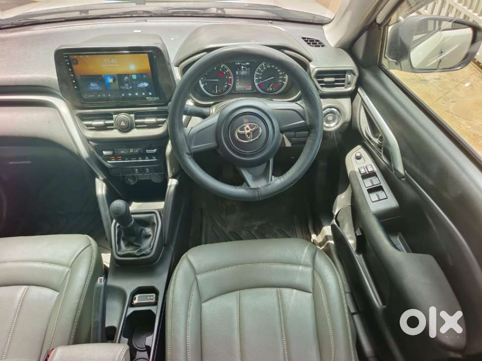 Toyota Urban Cruiser Hyryder, 2025, Petrol