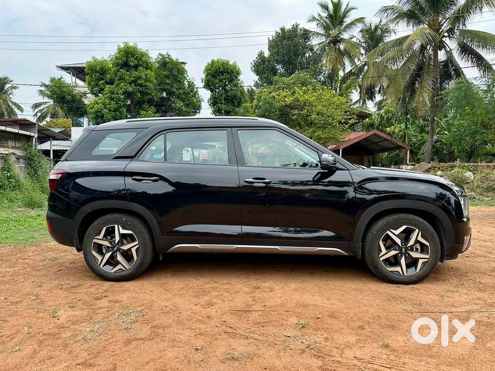 Hyundai Alcazar 2023 Diesel Well Maintained