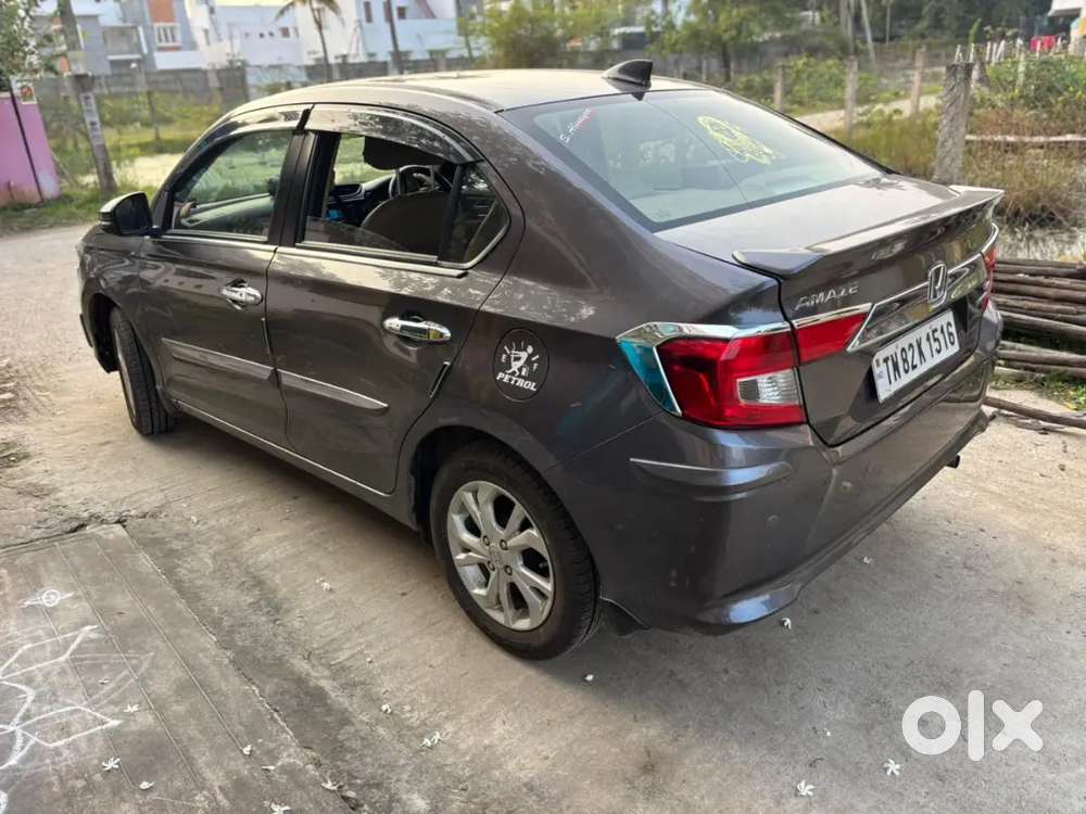 Brand - Honda 
Model - Amaze
Model  - 2021
Age - 5 Years
Type - Manual