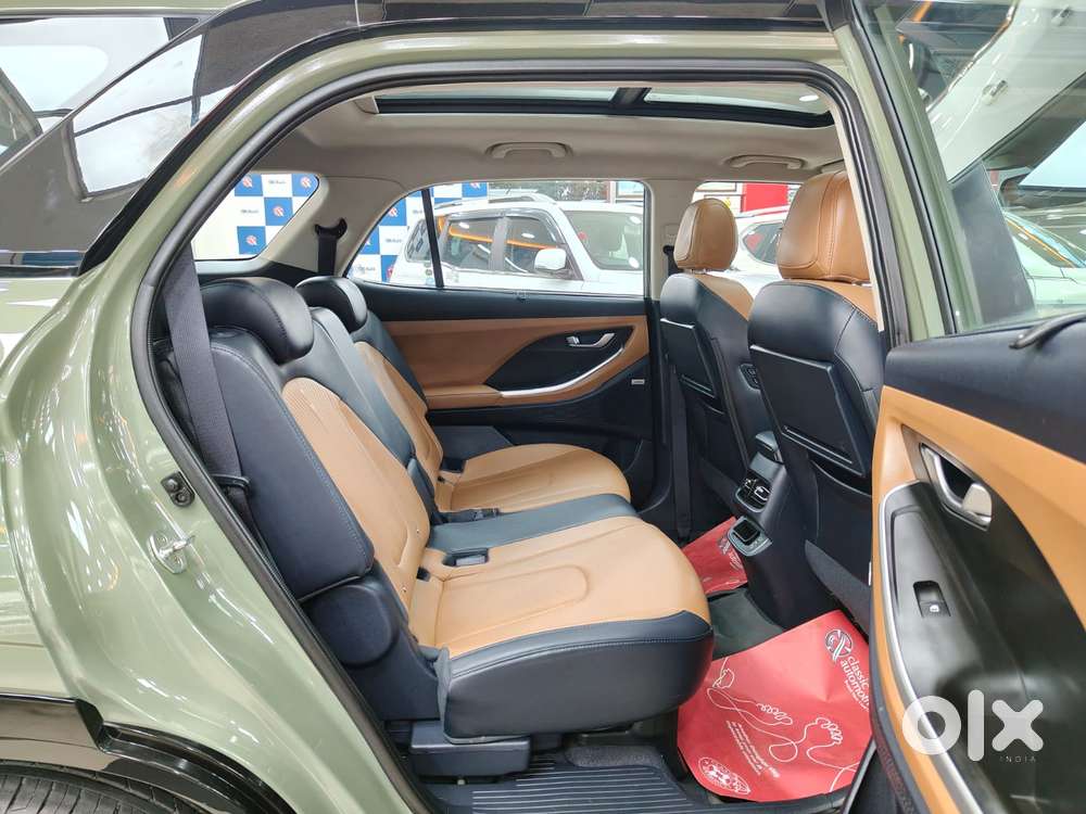 Hyundai Alcazar 2.0 Signature (o) Petrol At 7 Str, 2024, Petrol