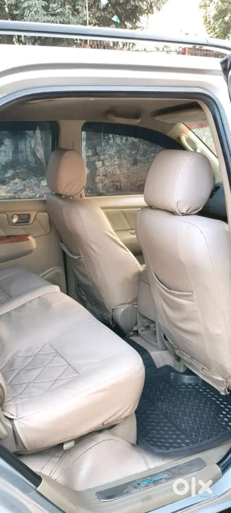 Toyota Fortuner 4x4 2011 Full Loaded He
