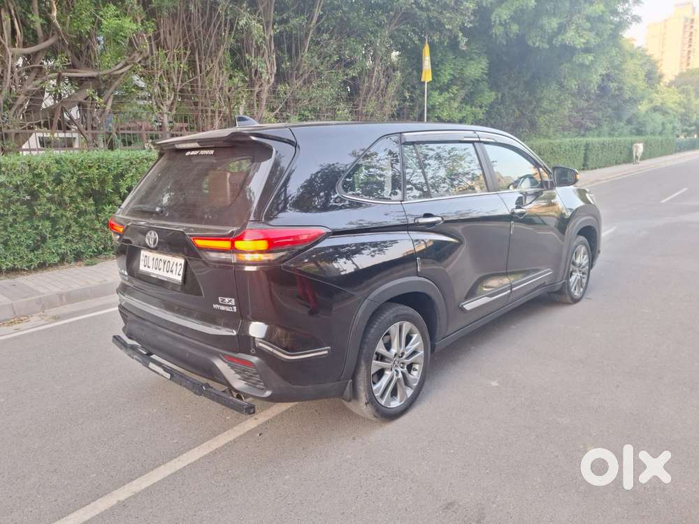 Toyota Innova Hycross 2.0 Zx (o) Hybrid 7 Str, 2024, Cng & Hybrids