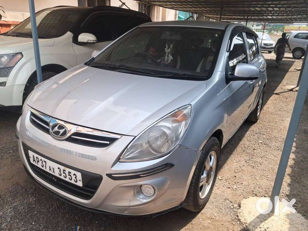 Hyundai I20 Sportz 1.2 Bs-iv, 2010, Petrol