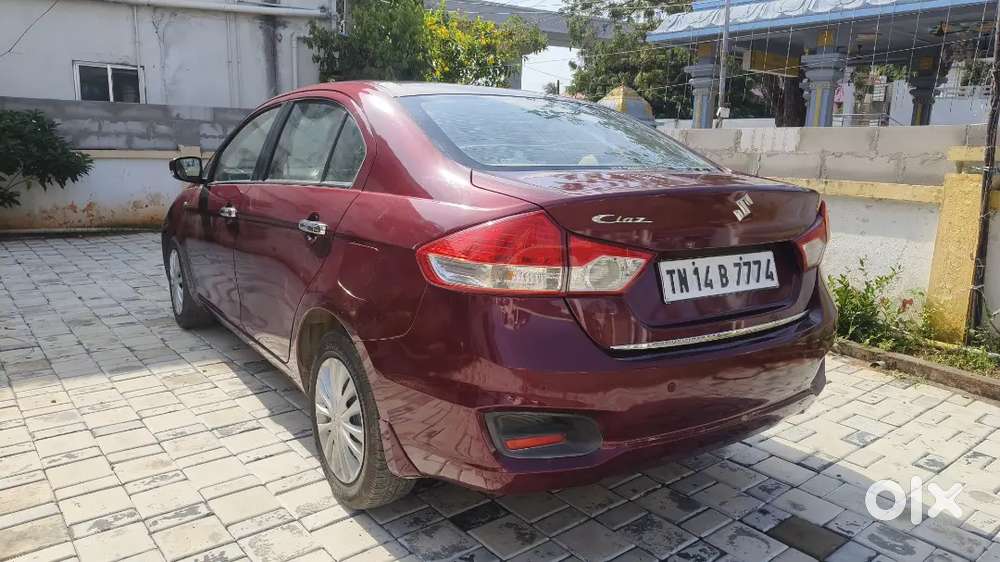2015 Maruti Ciaz Diesel  Single Owner  1.27l Km  Full Company Servi