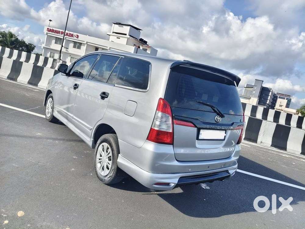 Toyota Innova 2.5 Gx 8 Str Bs-iii, 2015, Diesel