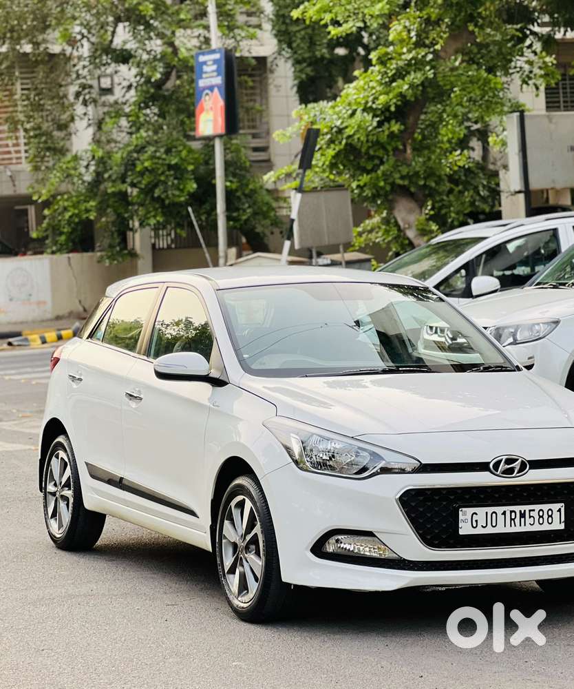 Hyundai I20 Sportz Plus, 2015, Petrol