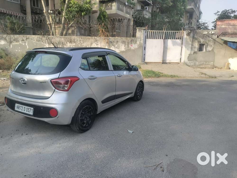 Hyundai Grand I10 Sportz 2018cng