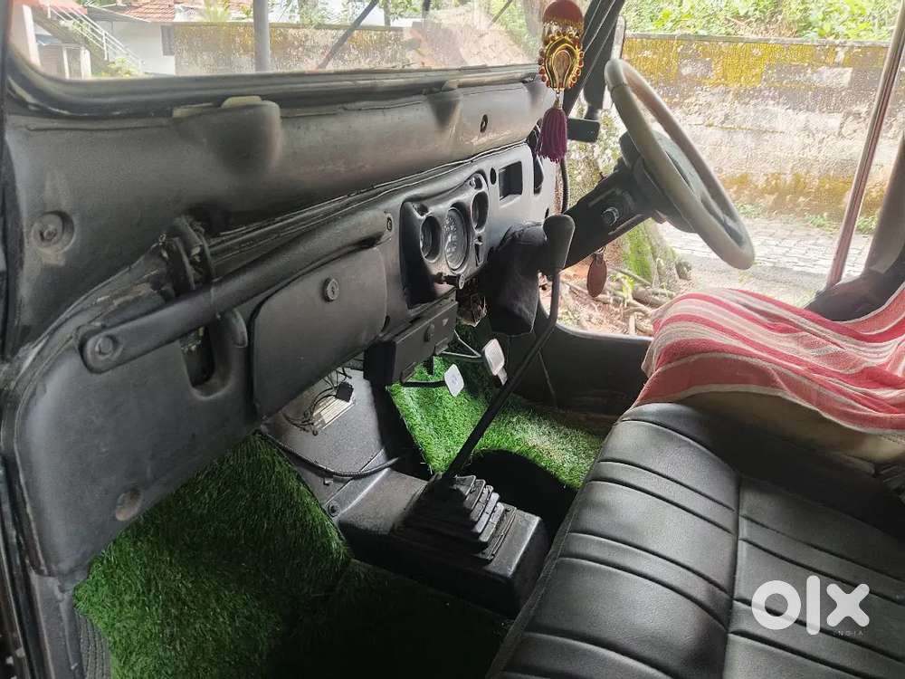 Mahindra Jeep 2003