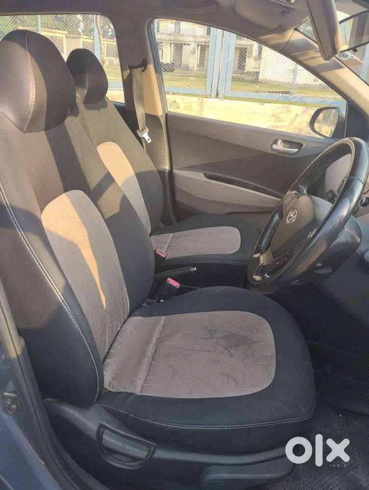Hyundai Grand I10 Sportz, 2014, Petrol