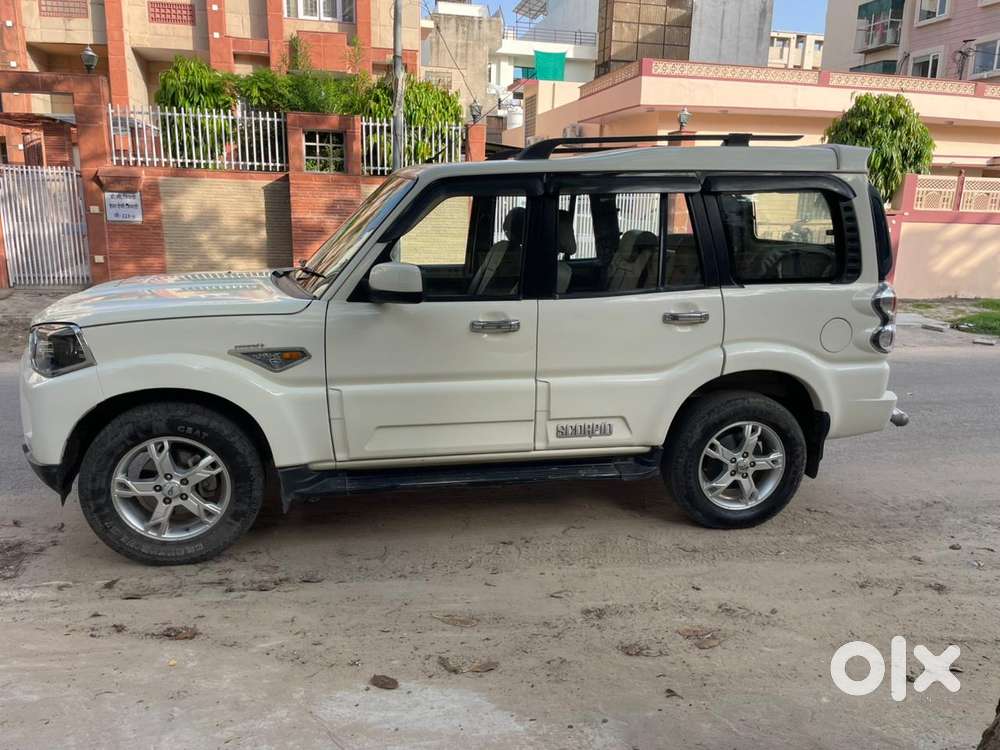 Mahindra Scorpio S10 8 Seater, 2015, Diesel