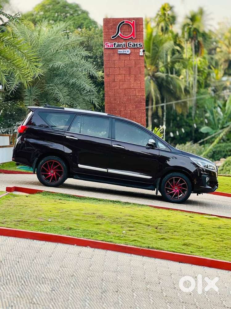 Toyota Innova Crysta 2.8 Z, 2016, Diesel