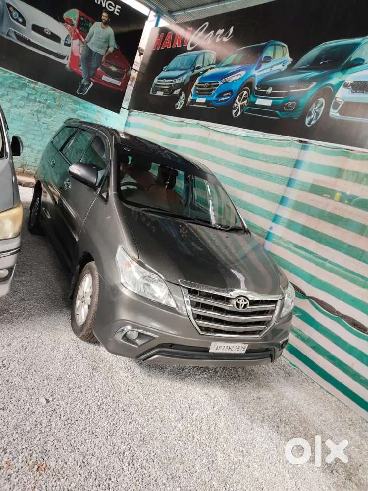 Toyota Innova 2014 Diesel 270000 Km Driven