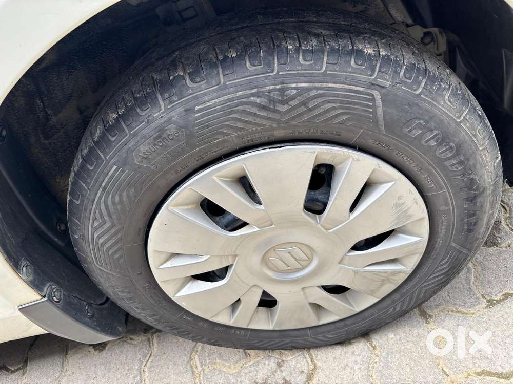 Maruti Suzuki Swift Vxi + Manual, 2012, Petrol