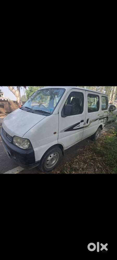 Maruti Suzuki Eeco 5 Str With A/c+htr, 2011, Petrol