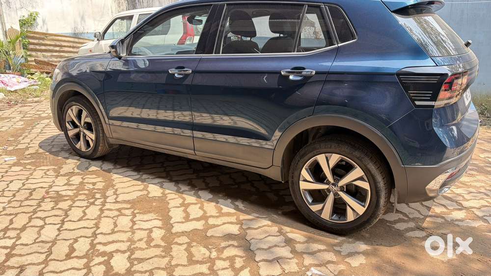 Volkswagen Taigun 1.0 Tsi Topline At, 2024, Petrol