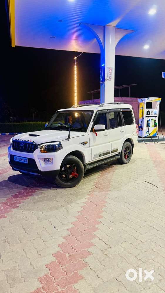 Mahindra Scorpio Classic 2016