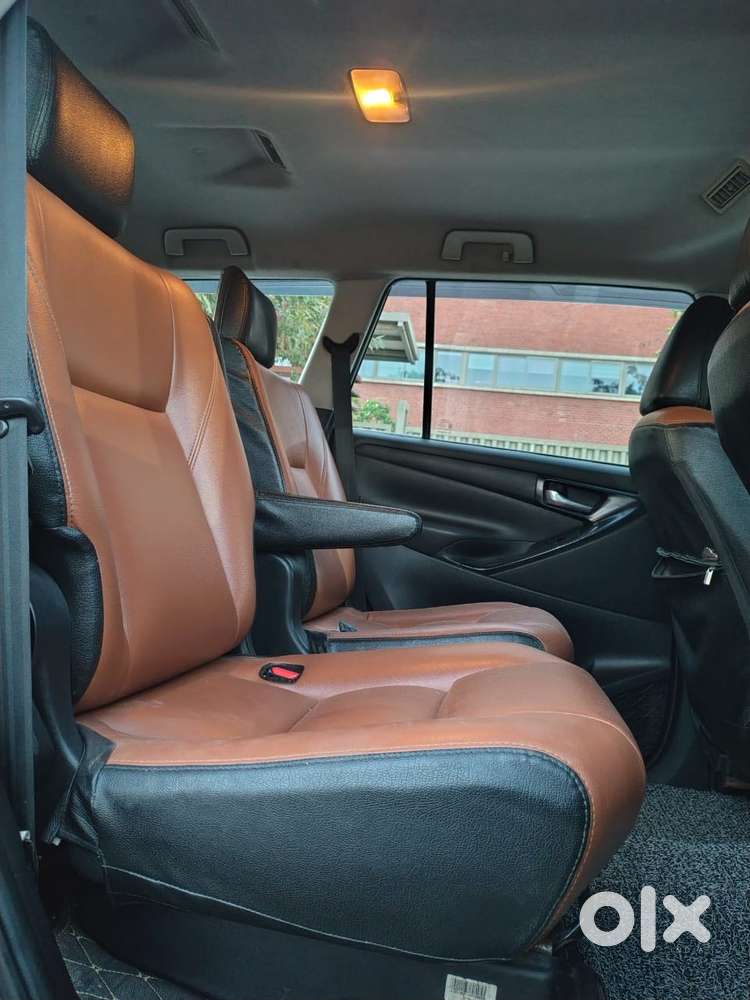 Toyota Innova Crysta 2.4 G Mt 7 Str, 2019, Diesel