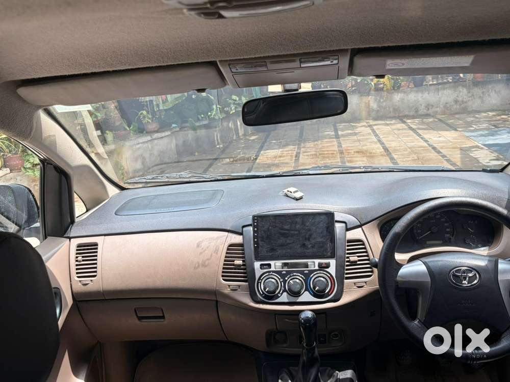 Toyota Innova Diesel 2015
