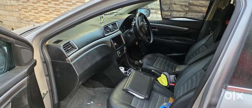 Ciaz Alpha Sports 2020 Black Interior+black Alloy Wheels