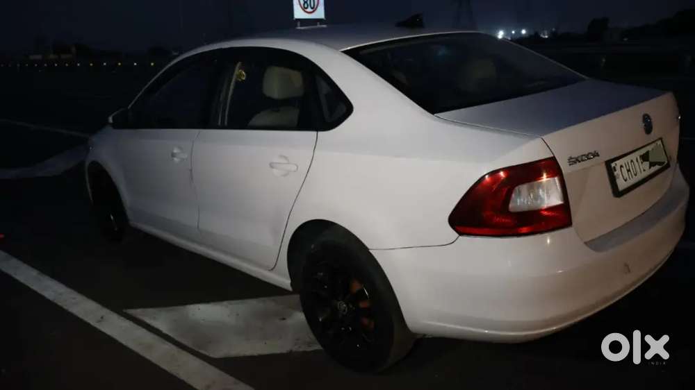 Skoda Rapid 1.5 Ambition 2016