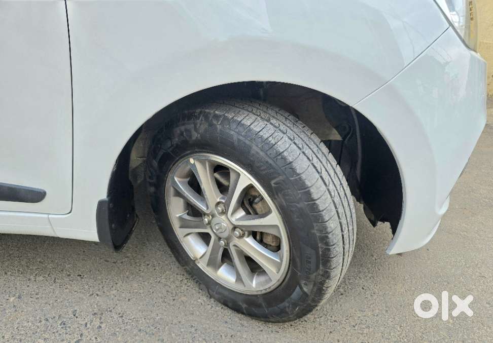 Hyundai Grand I10 Asta Automatic 1.2 Kappa Vtvt, 2017, Cng & Hybrids