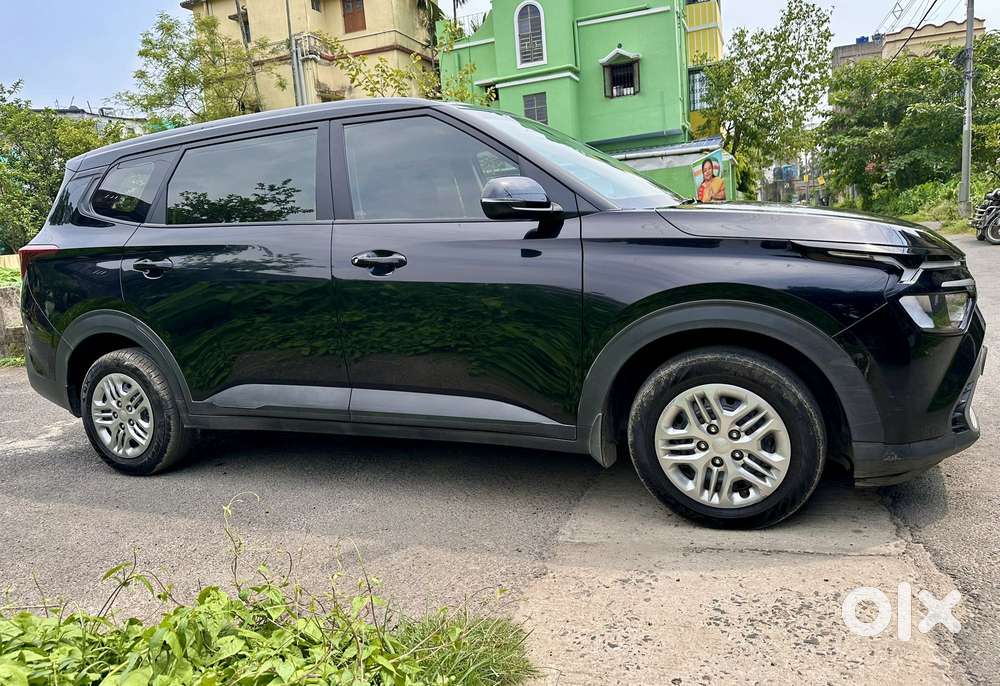 Kia Carens G 1.5 6mt Premium (o) 7-seater, 2024, Petrol