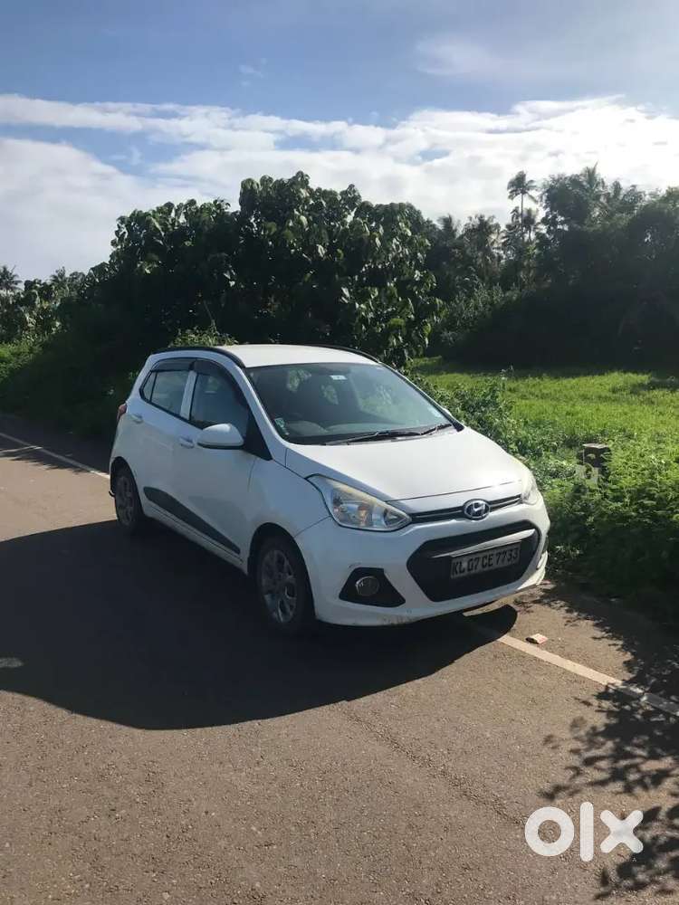 Hyundai Grand I10sportz 2015 Diesel 68750 Km Second Owner