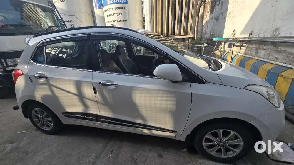 Hyundai Grand I10 2016 Petrol 32000 Km Driven