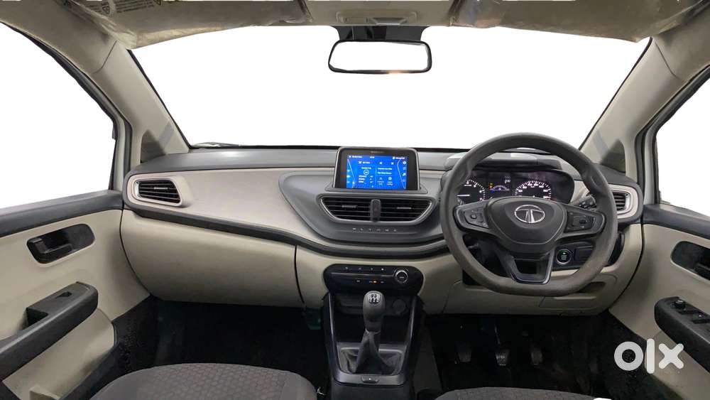 Tata Altroz 1.2 Xt, 2022, Petrol