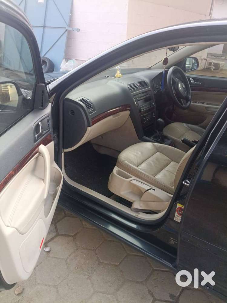 Skoda Laura Elegance 2009