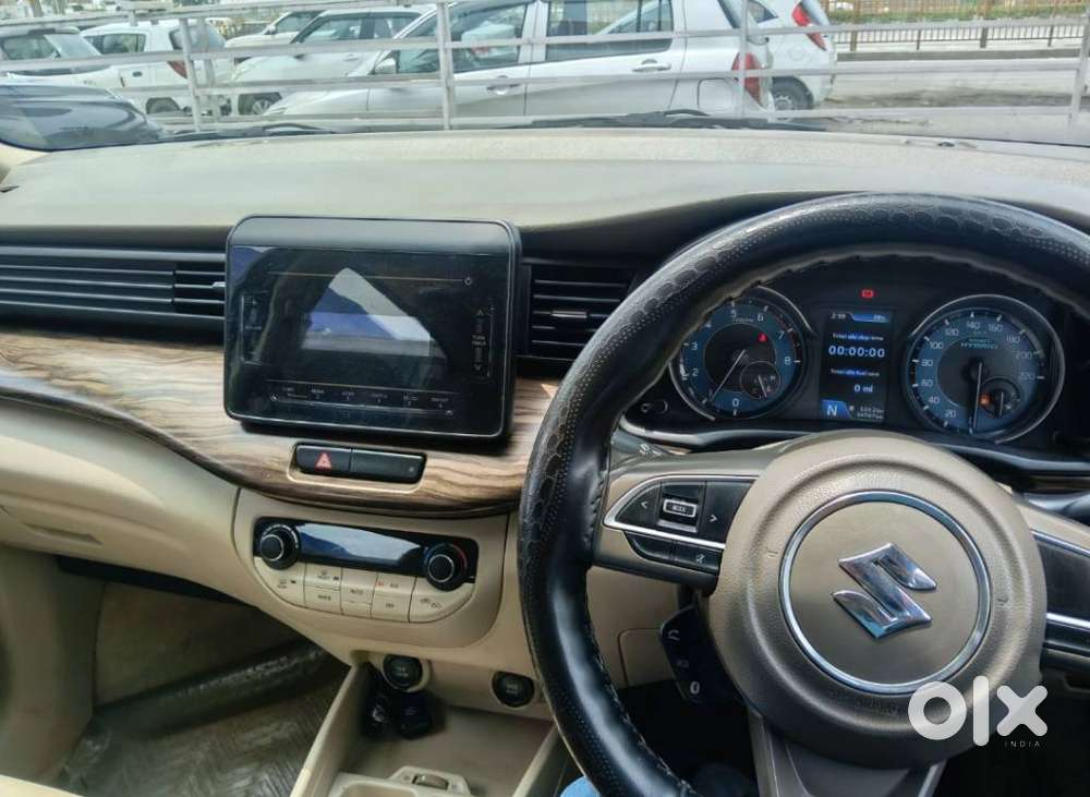Maruti Suzuki Ertiga Zxi At Petrol, 2018, Petrol