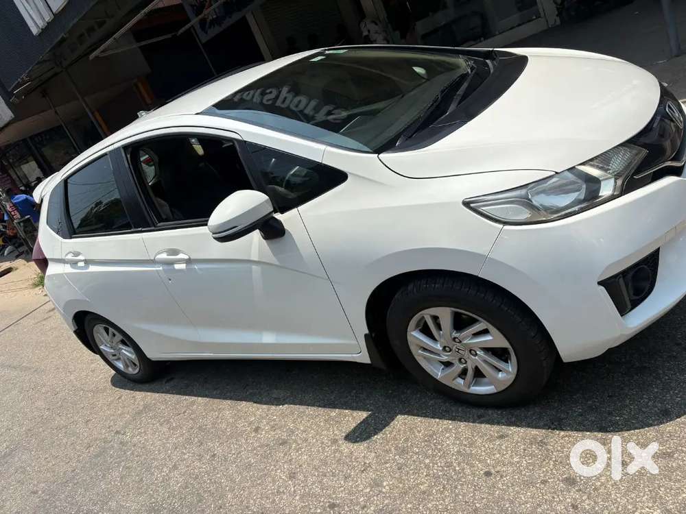 Honda Jazz 2017 Diesel 87965 Km Driven
