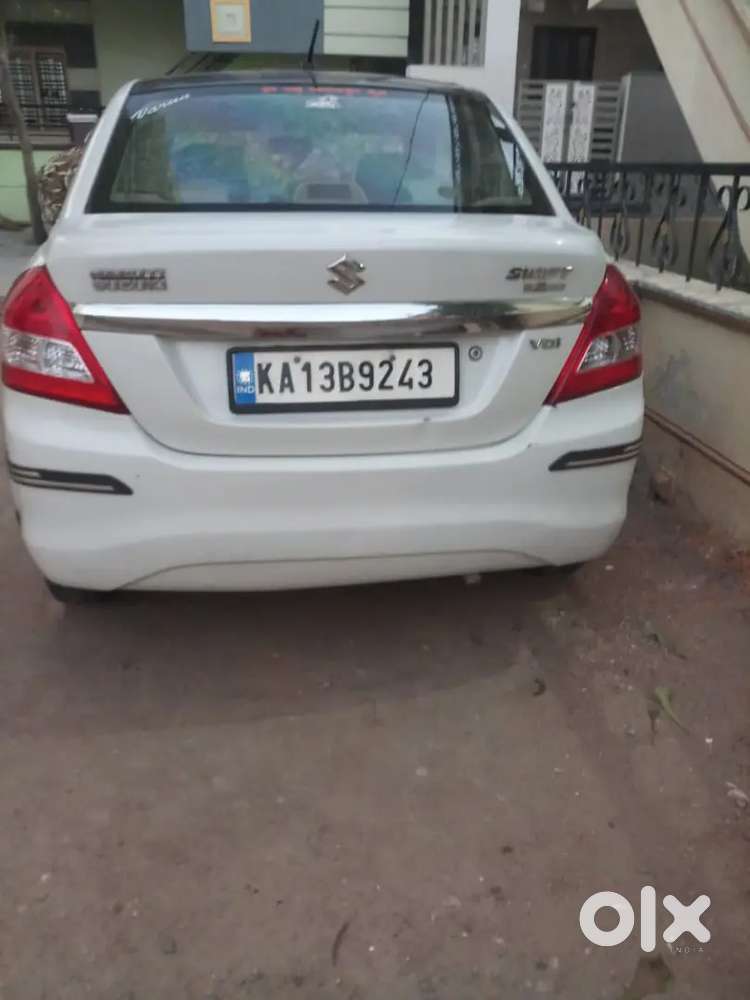 Maruti Suzuki Swift Dzire 2015 Diesel 221030 Km Driven