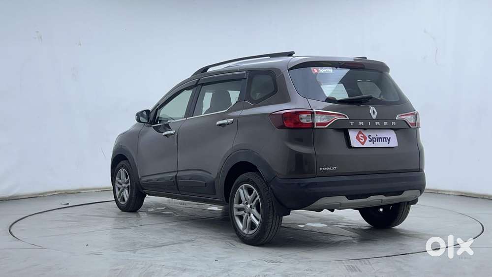 Renault Triber Rxz, 2022, Petrol