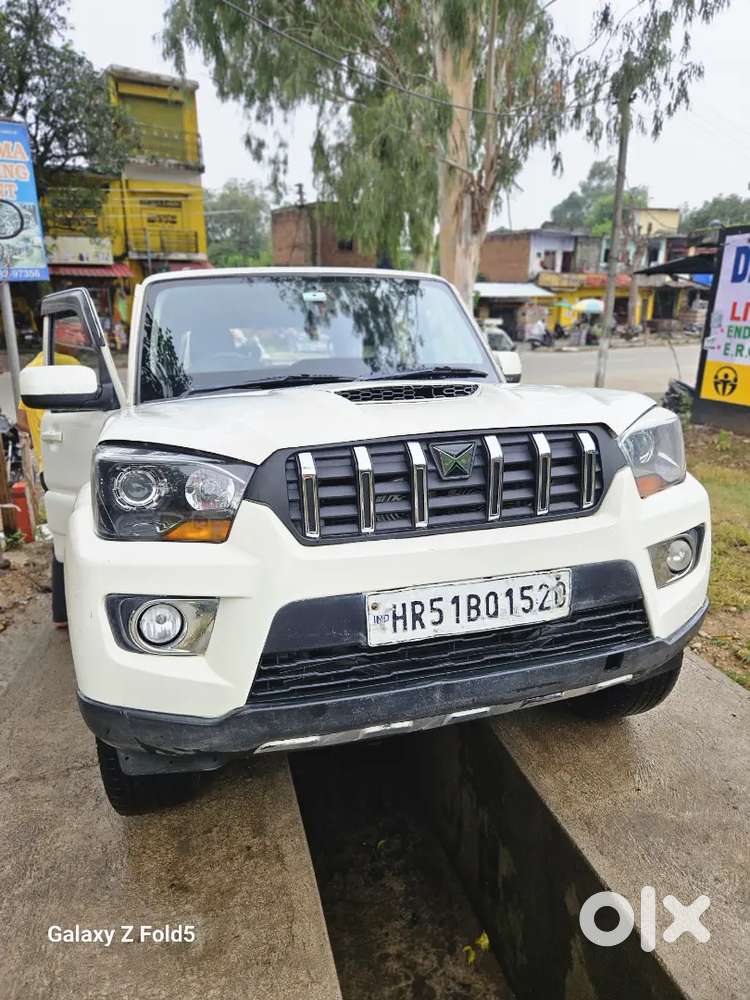 Mahindra Scorpio Classic 2017 Diesel 90000 Km Driven