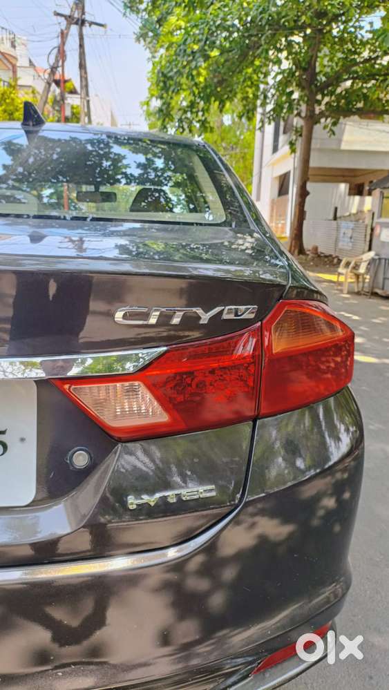 Honda City V Mt, 2015, Petrol
