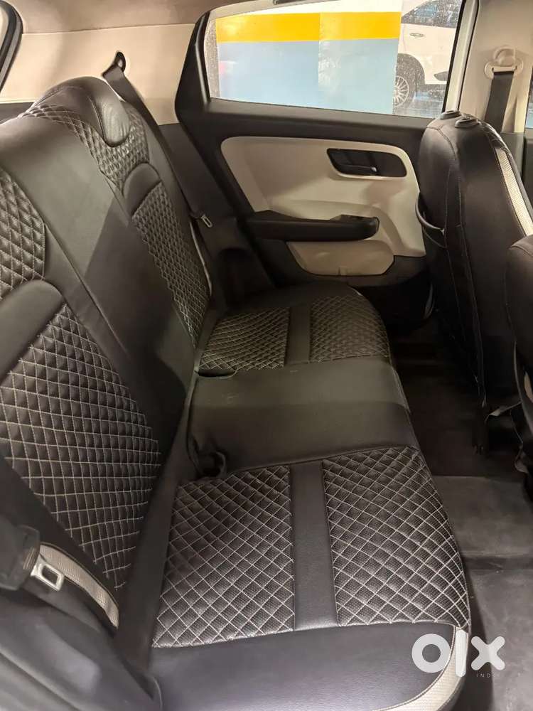Model: Tata Altroz Xt

Year: 2021

Fuel Type: Petrol