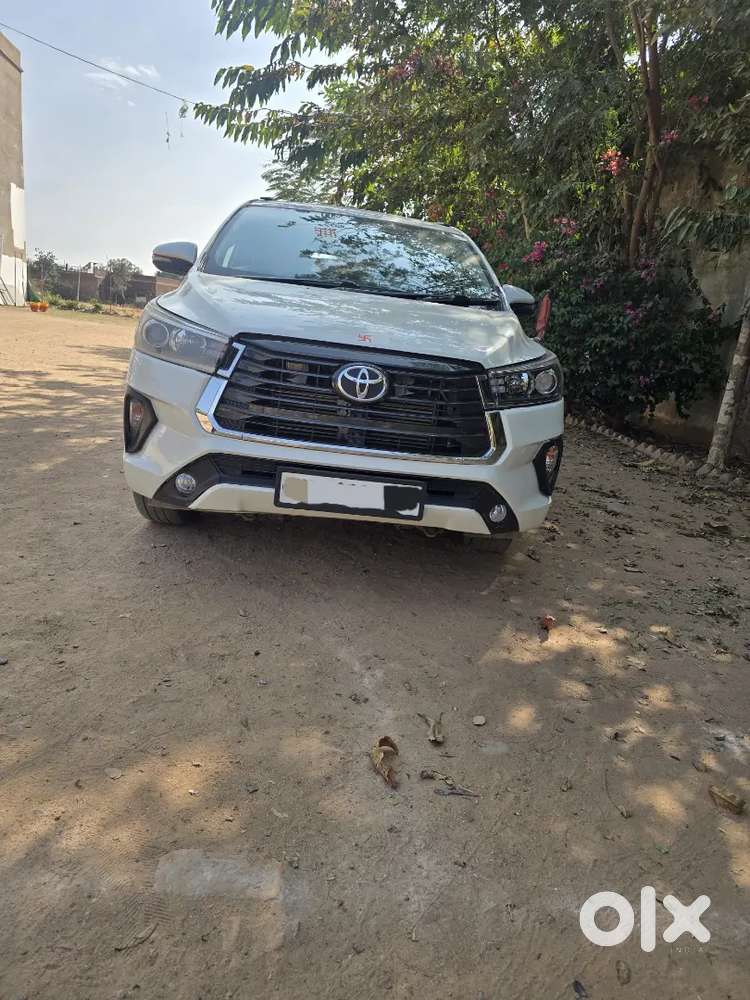 Toyota Innova Crysta 2018 Diesel 120000 Km Driven
