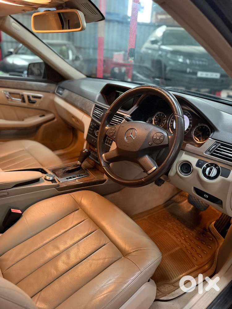 Mercedes-benz E-class 2011