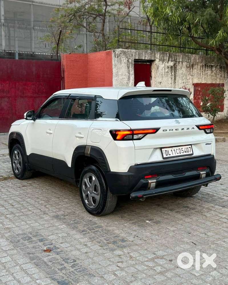 Maruti Suzuki Brezza 1.5 Vxi Cng, 2022, Cng & Hybrids