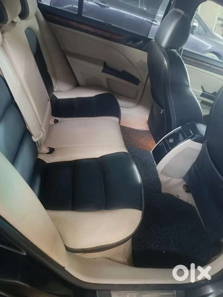 Skoda Superb Elegance 2012