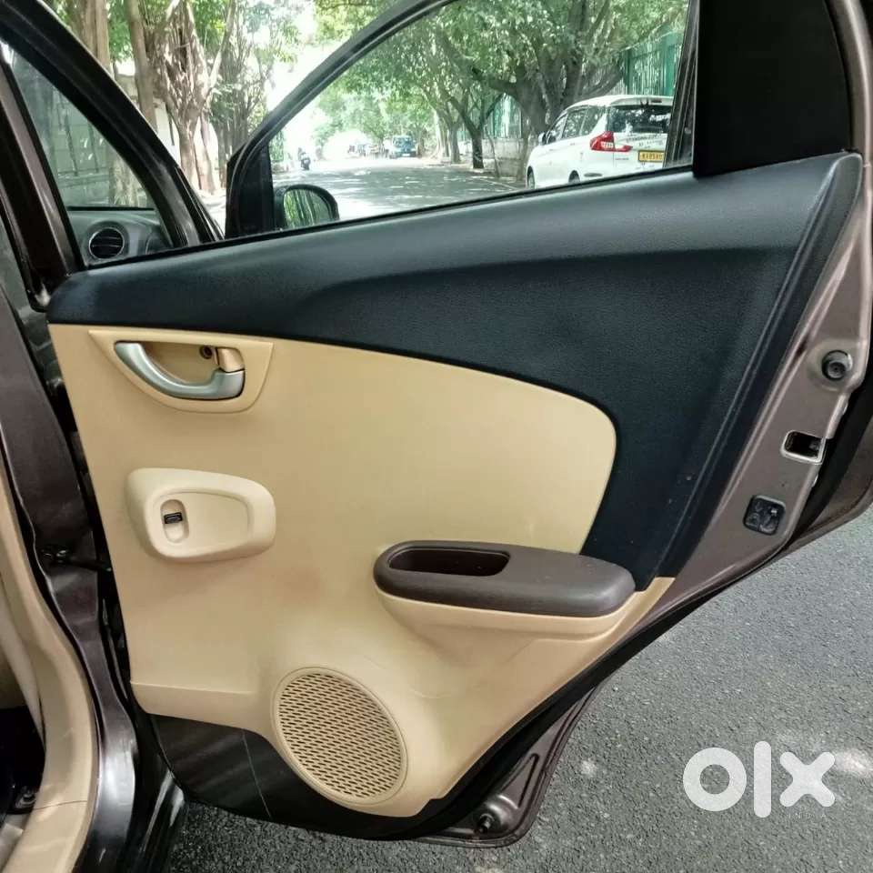 Honda Brio [ ] 1.2 V Mt, 2012, Petrol
